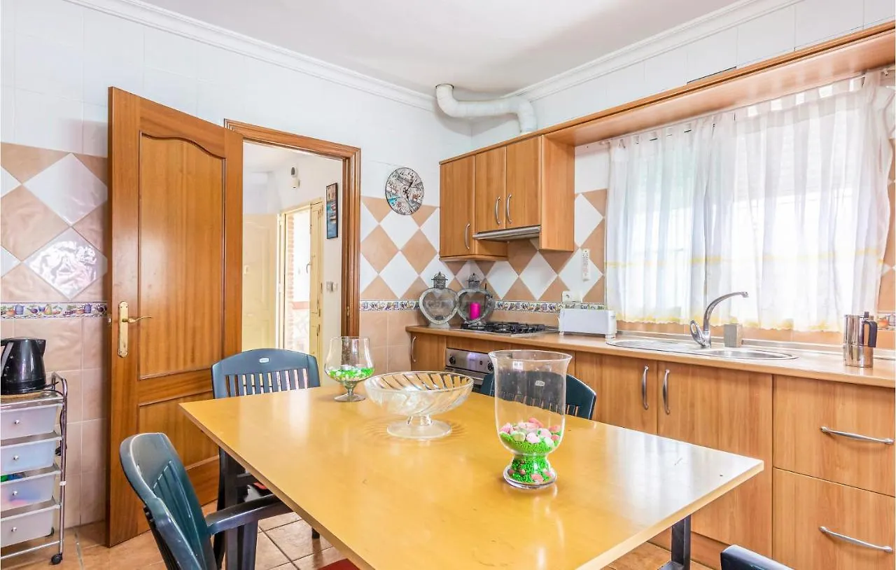3 Bedroom Gorgeous Home In Седелья Дом отдыха